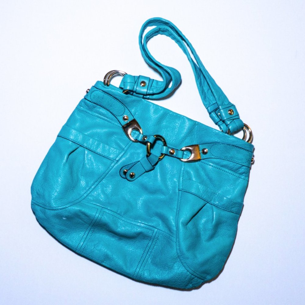 GORGEOUS TIFFANY BLUE/TURQUOISE LEATHER BAG